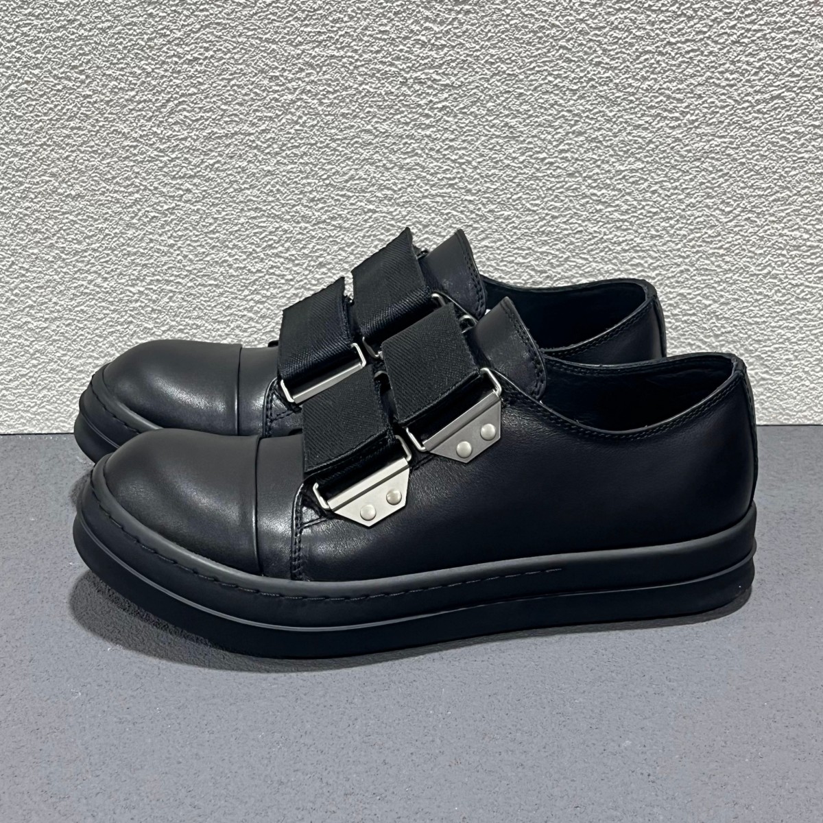 26SS New Ro Luxury Low Top Sne - Velcro Hook Loop recension och pris